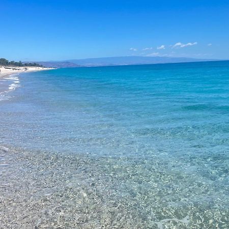 L'Isola Dei Vacanzieri Сант-Андреа-Апостоло-делло-Йонио Экстерьер фото